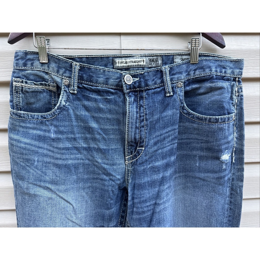 Buckle BKE Tyler Jeans Mens 36R Medium Wash Denim Straight Boot Fit